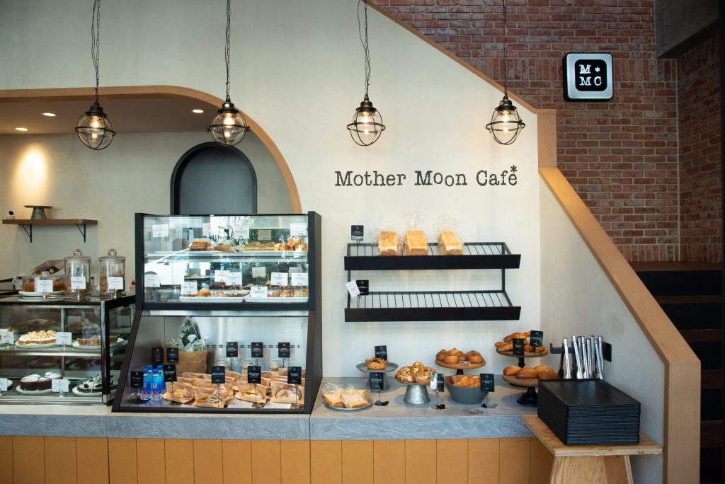 【オンアース】Mother Moon Cafe 新神戸店オープンしました