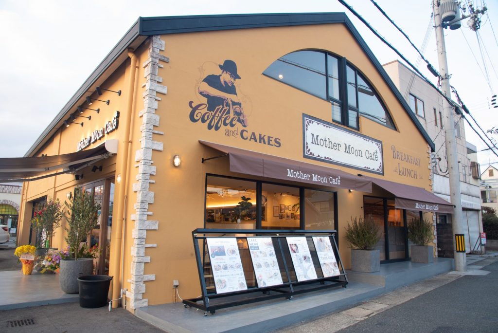 【オンアース】Mother Moon Cafe 加古川店オープンしました